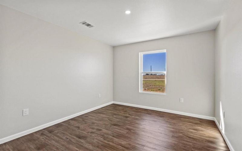 32 Private Road 33084, Sumner, TX 75486, 3 Bedrooms Bedrooms, ,1 BathroomBathrooms,Residential,For Sale,32 Private Road 33084,20876622