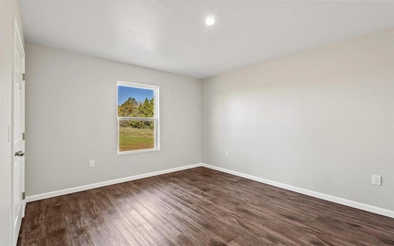 32 Private Road 33084, Sumner, TX 75486, 3 Bedrooms Bedrooms, ,1 BathroomBathrooms,Residential,For Sale,32 Private Road 33084,20876622