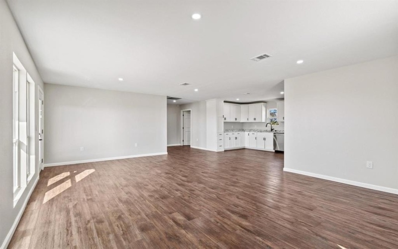 32 Private Road 33084, Sumner, TX 75486, 3 Bedrooms Bedrooms, ,1 BathroomBathrooms,Residential,For Sale,32 Private Road 33084,20876622