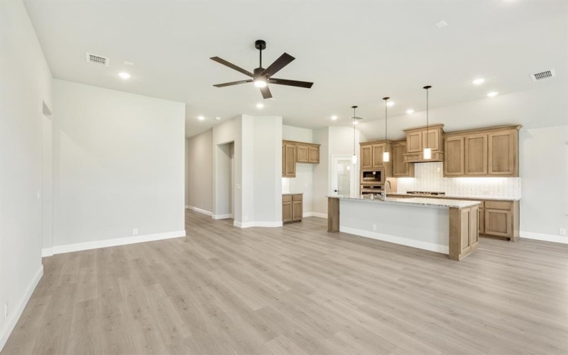 3241 Southampton Drive, Mesquite, TX 75181, 4 Habitaciones Habitaciones , ,3 BañosBaños,Residential,En Venta,3241 Southampton Drive,20876807