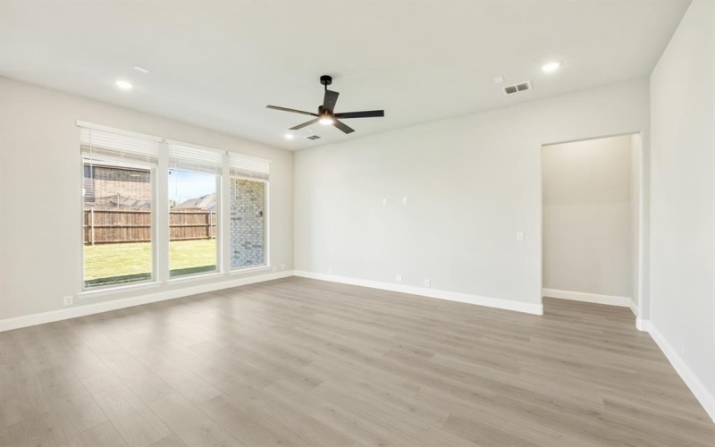 3241 Southampton Drive, Mesquite, TX 75181, 4 Habitaciones Habitaciones , ,3 BañosBaños,Residential,En Venta,3241 Southampton Drive,20876807
