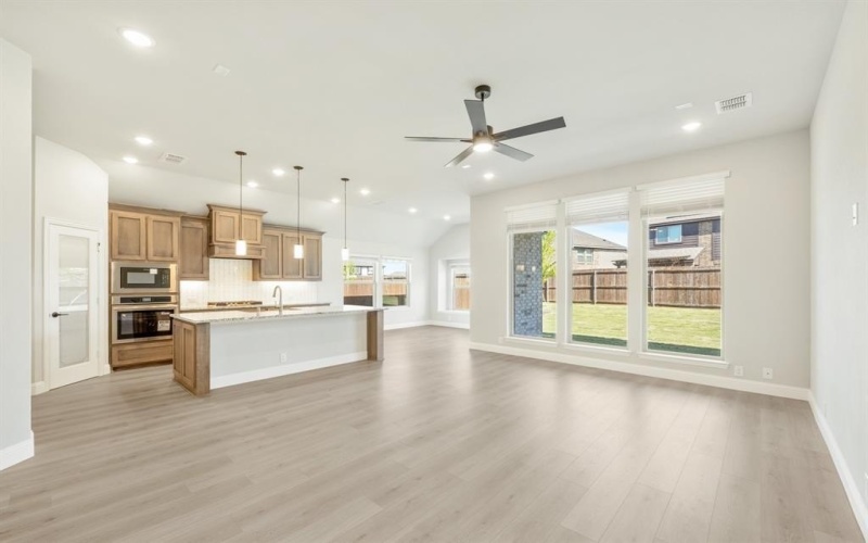3241 Southampton Drive, Mesquite, TX 75181, 4 Habitaciones Habitaciones , ,3 BañosBaños,Residential,En Venta,3241 Southampton Drive,20876807