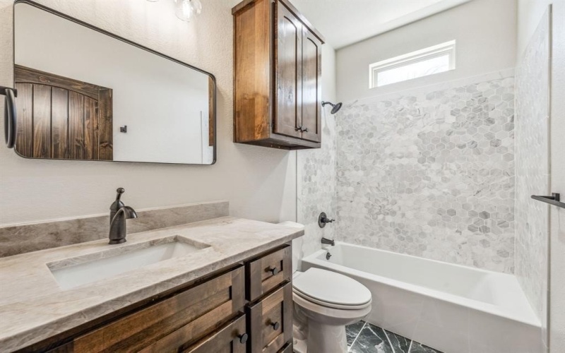 1704 E Fm 1188, Bluff Dale, TX 76433, 3 Bedrooms Bedrooms, ,2 BathroomsBathrooms,Residential,For Sale,1704 E Fm 1188,20880130