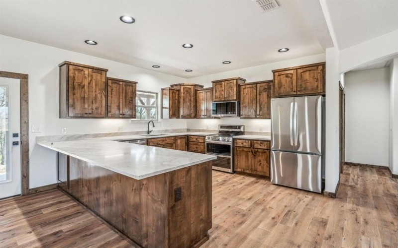 1704 E Fm 1188, Bluff Dale, TX 76433, 3 Bedrooms Bedrooms, ,2 BathroomsBathrooms,Residential,For Sale,1704 E Fm 1188,20880130