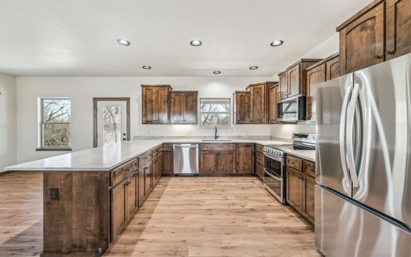 1704 E Fm 1188, Bluff Dale, TX 76433, 3 Bedrooms Bedrooms, ,2 BathroomsBathrooms,Residential,For Sale,1704 E Fm 1188,20880130