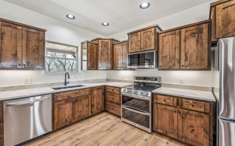 1704 E Fm 1188, Bluff Dale, TX 76433, 3 Bedrooms Bedrooms, ,2 BathroomsBathrooms,Residential,For Sale,1704 E Fm 1188,20880130