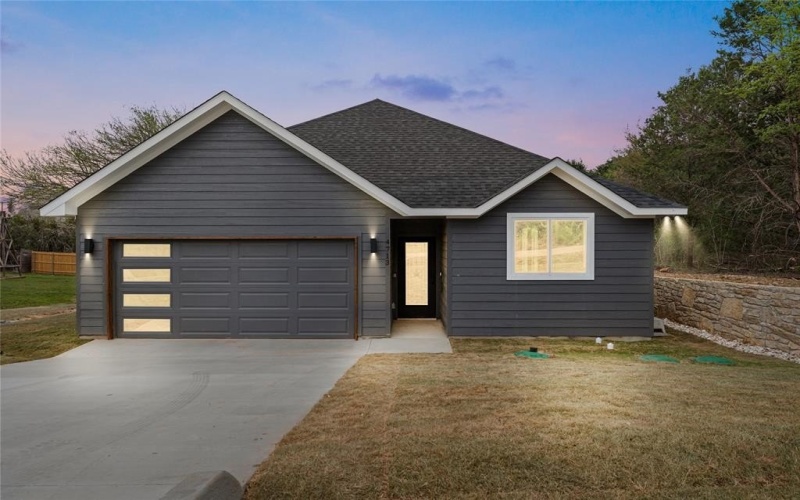 4713 Pecos Drive, Granbury, TX 76048, 3 Habitaciones Habitaciones , ,2 BañosBaños,Residential,En Venta,4713 Pecos Drive,20878241