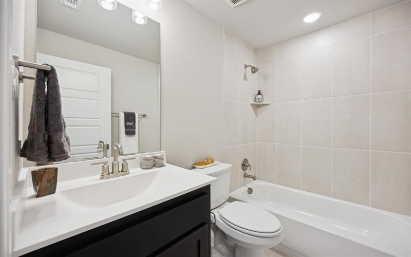 4808 Maxwell Drive, McKinney, TX 75071, 3 Bedrooms Bedrooms, ,2 BathroomsBathrooms,Residential,For Sale,4808 Maxwell Drive,0,20880333