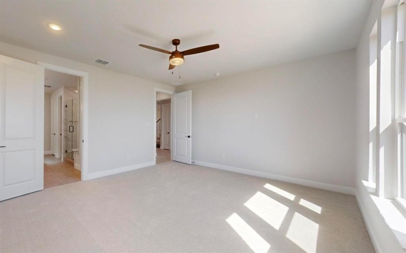 2212 Fairwater Mews, Rowlett, TX 75088, 4 Bedrooms Bedrooms, ,3 BathroomsBathrooms,Residential,For Sale,2212 Fairwater Mews,20880361