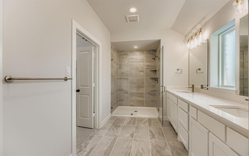3520 Chivalry Lane, Lewisville, TX 75056, 3 Habitaciones Habitaciones , ,2 BañosBaños,Residential,En Venta,3520 Chivalry Lane,20880370