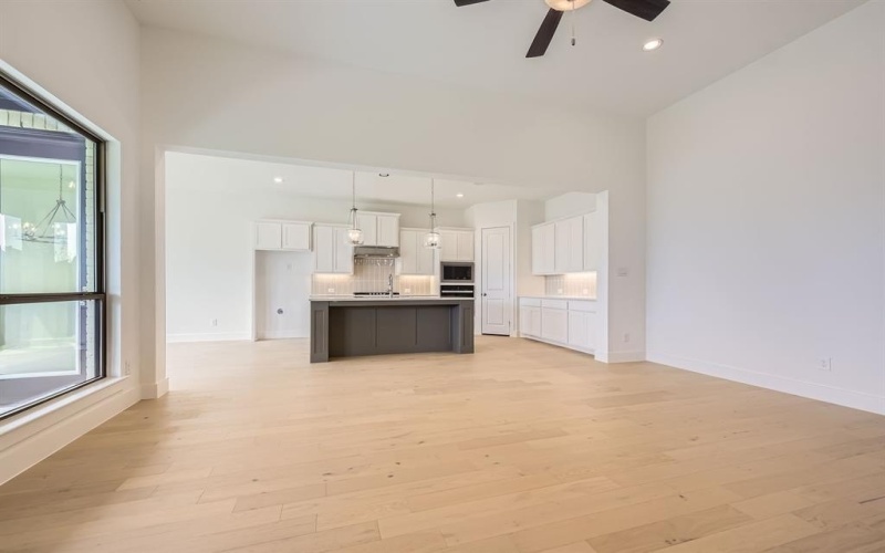 167 Sandie Drive, Rhome, TX 76078, 4 Bedrooms Bedrooms, ,3 BathroomsBathrooms,Residential,For Sale,167 Sandie Drive,20880399