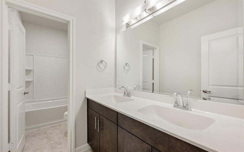 2814 Ocean Drive, Lancaster, TX 75146, 5 Habitaciones Habitaciones , ,3 BañosBaños,Residential,En Venta,2814 Ocean Drive,0,20880455