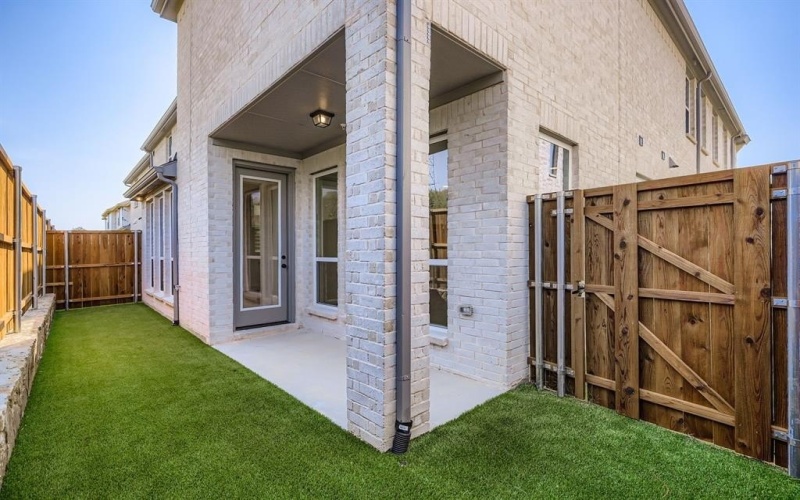 3513 Kings Court Drive, Lewisville, TX 75056, 4 Bedrooms Bedrooms, ,3 BathroomsBathrooms,Residential,For Sale,3513 Kings Court Drive,0,20880505