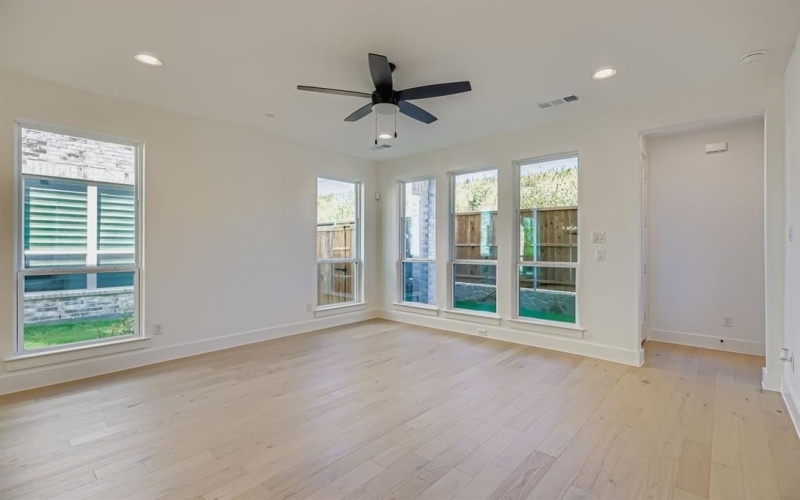 3513 Kings Court Drive, Lewisville, TX 75056, 4 Bedrooms Bedrooms, ,3 BathroomsBathrooms,Residential,For Sale,3513 Kings Court Drive,0,20880505