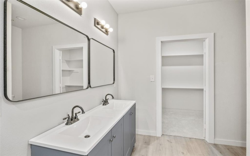 3323 Rutledge Street, Dallas, TX 75215, 3 Habitaciones Habitaciones , ,2 BañosBaños,Residential,En Venta,3323 Rutledge Street,20880597
