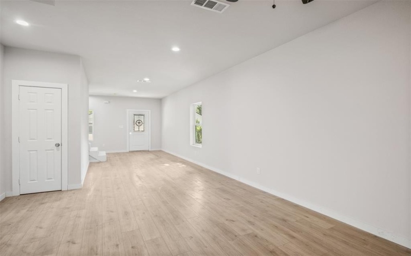 3323 Rutledge Street, Dallas, TX 75215, 3 Habitaciones Habitaciones , ,2 BañosBaños,Residential,En Venta,3323 Rutledge Street,20880597