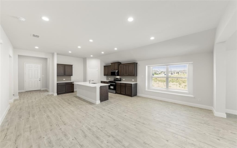 137 Whistling Duck, Balch Springs, TX 75181, 4 Bedrooms Bedrooms, ,2 BathroomsBathrooms,Residential,For Sale,137 Whistling Duck,0,20878984