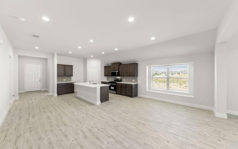 137 Whistling Duck, Balch Springs, TX 75181, 4 Bedrooms Bedrooms, ,2 BathroomsBathrooms,Residential,For Sale,137 Whistling Duck,0,20878984