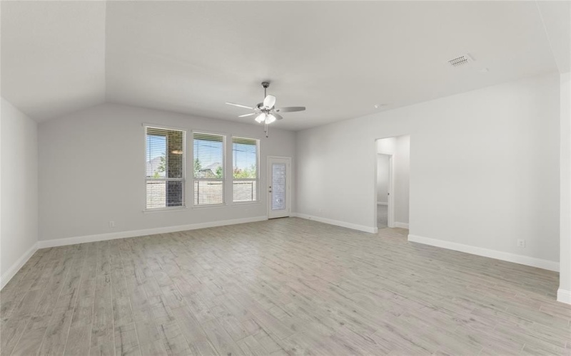 137 Whistling Duck, Balch Springs, TX 75181, 4 Bedrooms Bedrooms, ,2 BathroomsBathrooms,Residential,For Sale,137 Whistling Duck,0,20878984