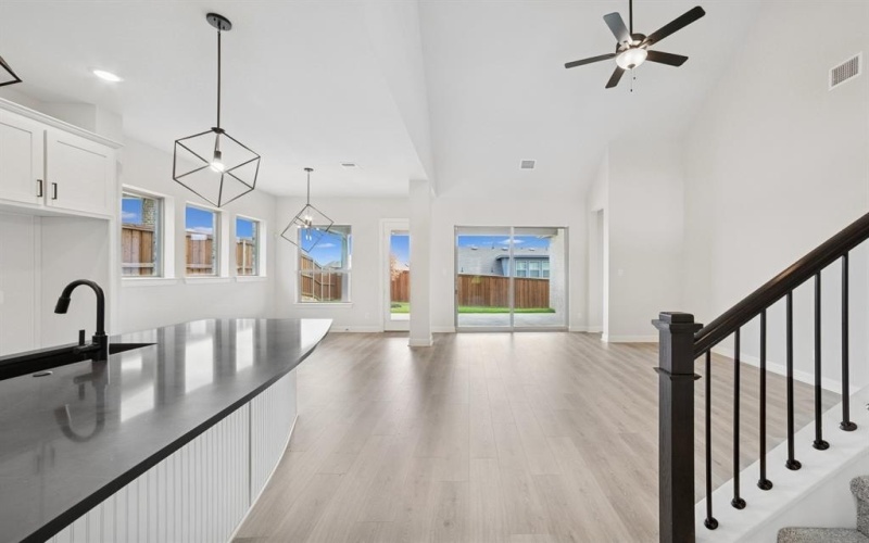6213 Escarpment Drive, Fort Worth, TX 76112, 4 Habitaciones Habitaciones , ,3 BañosBaños,Residential,En Venta,6213 Escarpment Drive,20877176