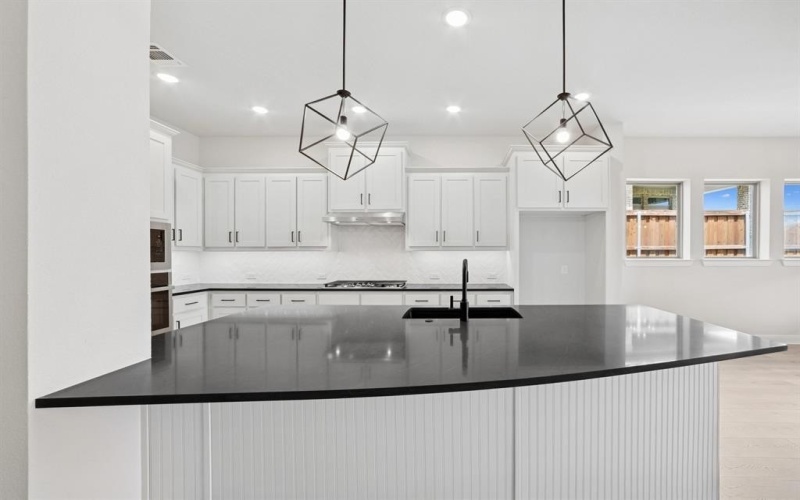 6213 Escarpment Drive, Fort Worth, TX 76112, 4 Habitaciones Habitaciones , ,3 BañosBaños,Residential,En Venta,6213 Escarpment Drive,20877176