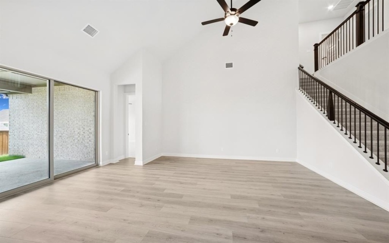 6213 Escarpment Drive, Fort Worth, TX 76112, 4 Habitaciones Habitaciones , ,3 BañosBaños,Residential,En Venta,6213 Escarpment Drive,20877176