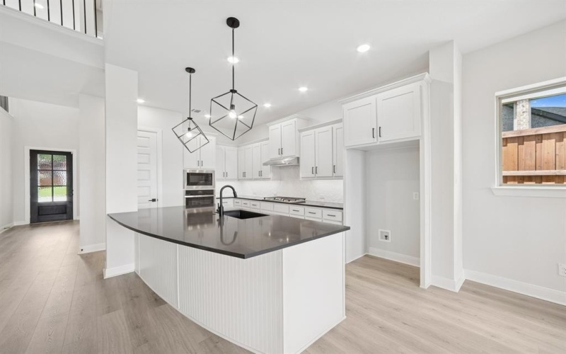 6213 Escarpment Drive, Fort Worth, TX 76112, 4 Habitaciones Habitaciones , ,3 BañosBaños,Residential,En Venta,6213 Escarpment Drive,20877176