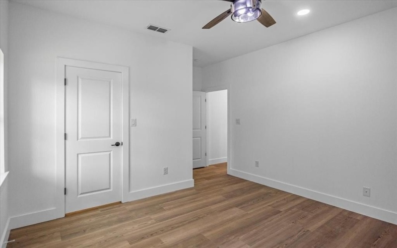 16022 Red Oak Road, Tyler, TX 75707, 5 Bedrooms Bedrooms, ,2 BathroomsBathrooms,Residential,For Sale,16022 Red Oak Road,20879885