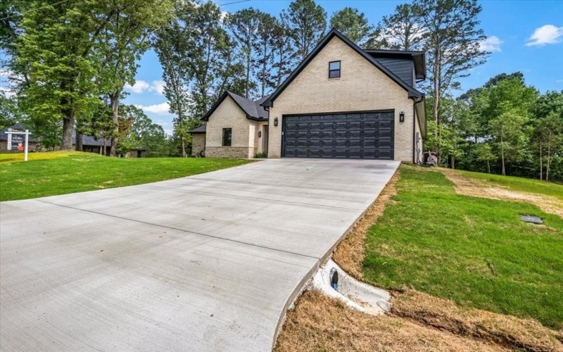 16022 Red Oak Road, Tyler, TX 75707, 5 Bedrooms Bedrooms, ,2 BathroomsBathrooms,Residential,For Sale,16022 Red Oak Road,20879885