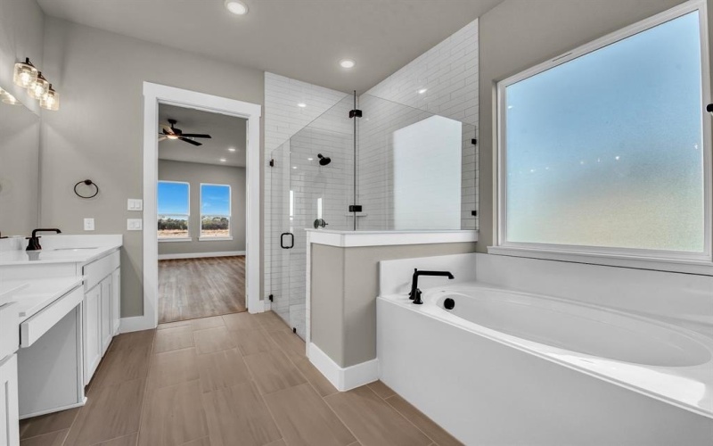 4011 Old Springtown Road, Weatherford, TX 76085, 4 Habitaciones Habitaciones , ,3 BañosBaños,Residential,En Venta,4011 Old Springtown Road,20877561