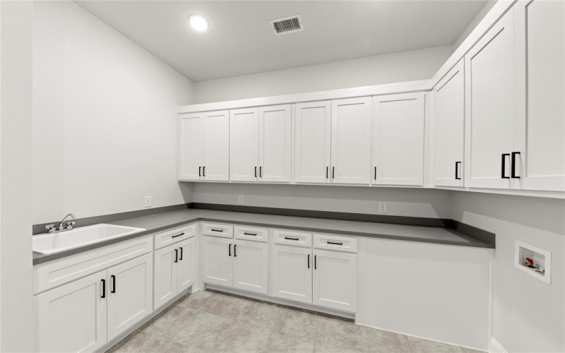 8404 Morrisville Drive, McKinney, TX 75071, 4 Bedrooms Bedrooms, ,5 BathroomsBathrooms,Residential,For Sale,8404 Morrisville Drive,0,20879848