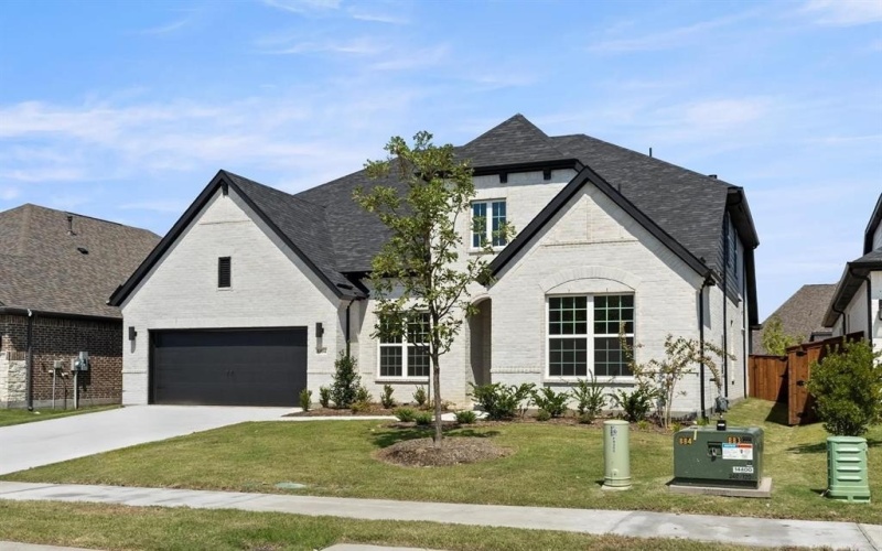 8404 Morrisville Drive, McKinney, TX 75071, 4 Bedrooms Bedrooms, ,5 BathroomsBathrooms,Residential,For Sale,8404 Morrisville Drive,0,20879848
