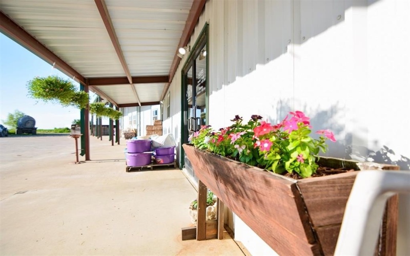 201 S Mcduff Street, Grandview, TX 76050, ,Commercial Sale,For Sale,201 S Mcduff Street,20877646