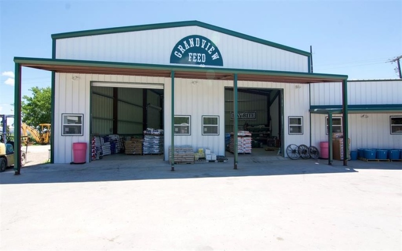 201 S Mcduff Street, Grandview, TX 76050, ,Commercial Sale,For Sale,201 S Mcduff Street,20877646