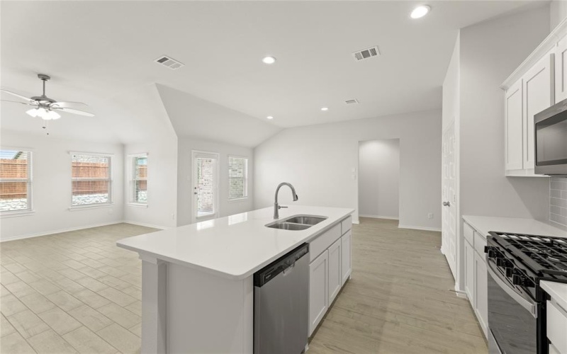 108 Bandit, Terrell, TX 75160, 3 Habitaciones Habitaciones , ,2 BañosBaños,Residential,En Venta,108 Bandit,20881014