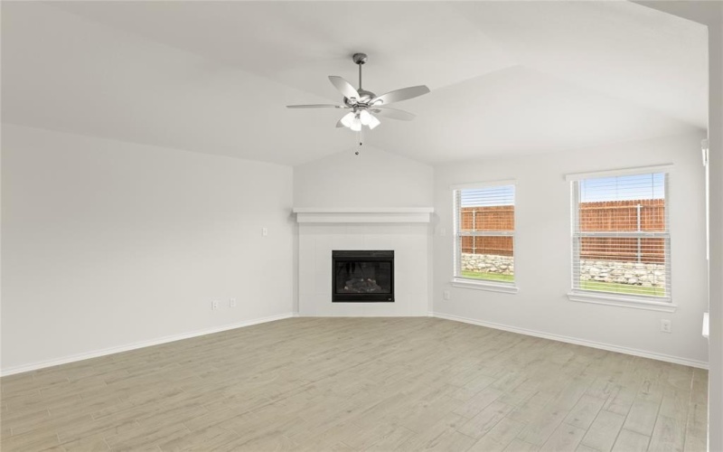 108 Bandit, Terrell, TX 75160, 3 Habitaciones Habitaciones , ,2 BañosBaños,Residential,En Venta,108 Bandit,20881014