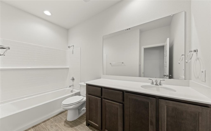 111 Van Horn, Terrell, TX 75160, 3 Habitaciones Habitaciones , ,2 BañosBaños,Residential,En Venta,111 Van Horn,20881020