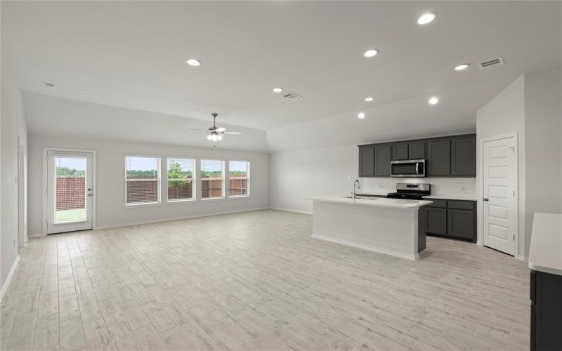 201 Bandit, Terrell, TX 75160, 4 Bedrooms Bedrooms, ,2 BathroomsBathrooms,Residential,For Sale,201 Bandit,20881040
