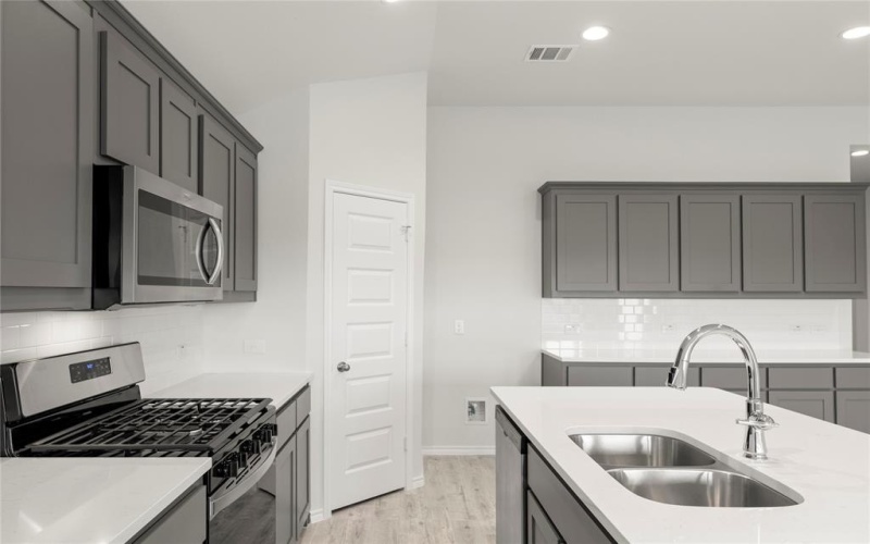 201 Bandit, Terrell, TX 75160, 4 Bedrooms Bedrooms, ,2 BathroomsBathrooms,Residential,For Sale,201 Bandit,20881040