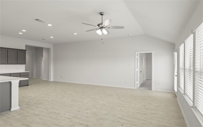 201 Bandit, Terrell, TX 75160, 4 Bedrooms Bedrooms, ,2 BathroomsBathrooms,Residential,For Sale,201 Bandit,20881040