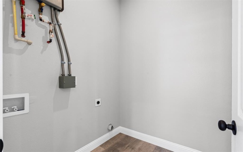 914 E Tucker Street, Fort Worth, TX 76104, 2 Habitaciones Habitaciones , ,2 BañosBaños,Residential,En Venta,914 E Tucker Street,20881062