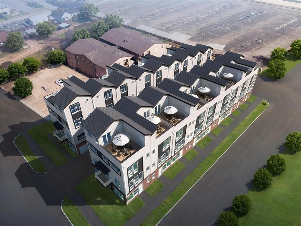604 N Ewing Avenue #101, Dallas, TX 75203, 3 Habitaciones Habitaciones , ,3 BañosBaños,Residential,En Venta,604 N Ewing Avenue,20881099