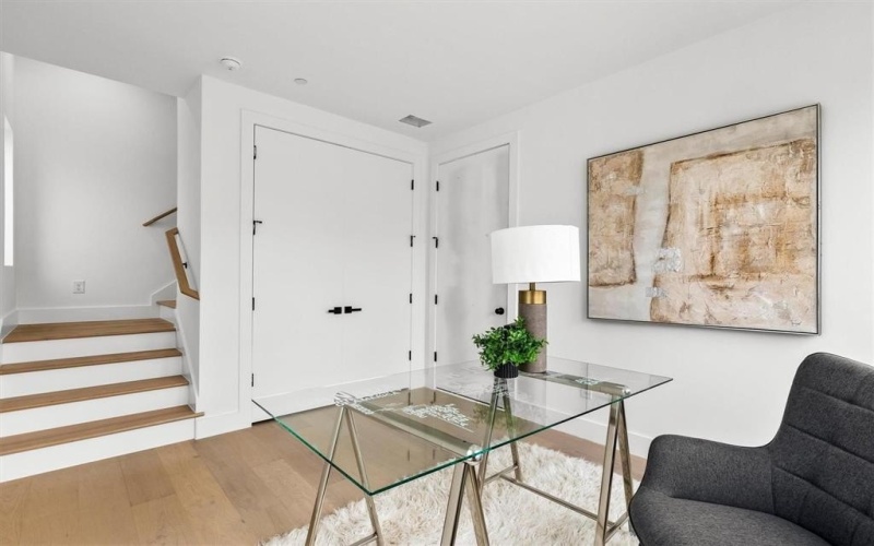 604 N Ewing Avenue #101, Dallas, TX 75203, 3 Habitaciones Habitaciones , ,3 BañosBaños,Residential,En Venta,604 N Ewing Avenue,20881099