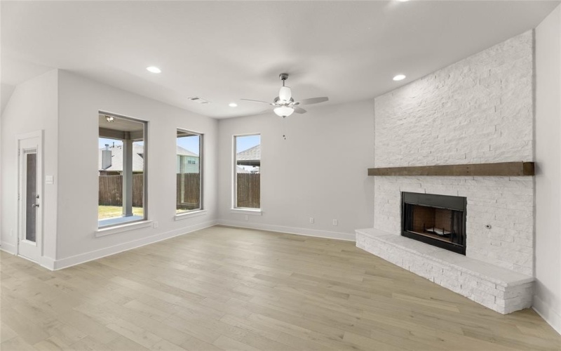 2713 Richard Street, Burleson, TX 76028, 4 Bedrooms Bedrooms, ,3 BathroomsBathrooms,Residential,For Sale,2713 Richard Street,20881219