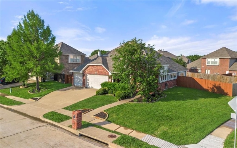 501 Highpoint Lane, Mansfield, TX 76063, 4 Habitaciones Habitaciones , ,3 BañosBaños,Residential,En Venta,501 Highpoint Lane,20881381