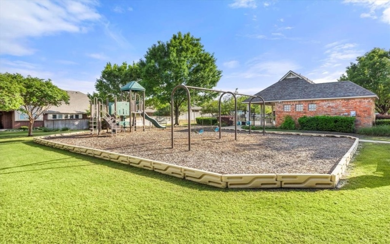 501 Highpoint Lane, Mansfield, TX 76063, 4 Habitaciones Habitaciones , ,3 BañosBaños,Residential,En Venta,501 Highpoint Lane,20881381