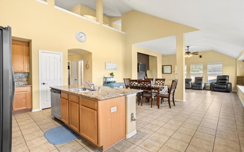 501 Highpoint Lane, Mansfield, TX 76063, 4 Habitaciones Habitaciones , ,3 BañosBaños,Residential,En Venta,501 Highpoint Lane,20881381