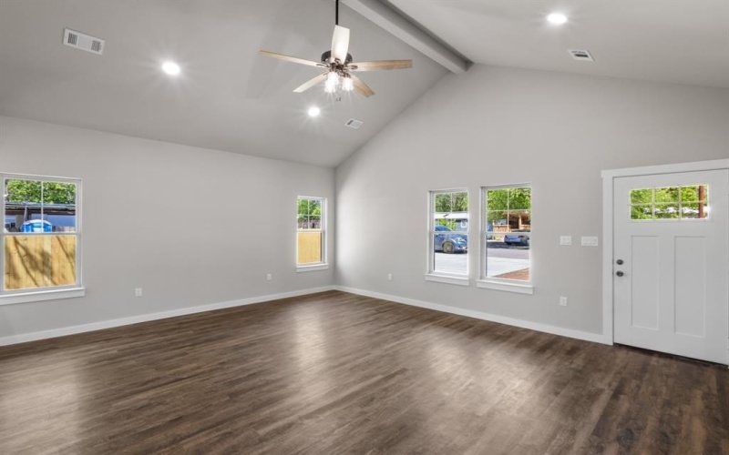 405 Bass Street, Bridgeport, TX 76426, 3 Habitaciones Habitaciones , ,2 BañosBaños,Residential,En Venta,405 Bass Street,20881346