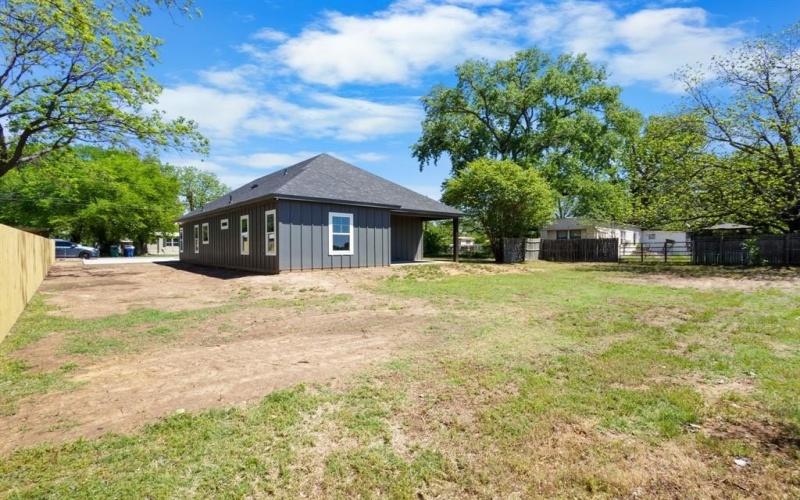 405 Bass Street, Bridgeport, TX 76426, 3 Habitaciones Habitaciones , ,2 BañosBaños,Residential,En Venta,405 Bass Street,20881346