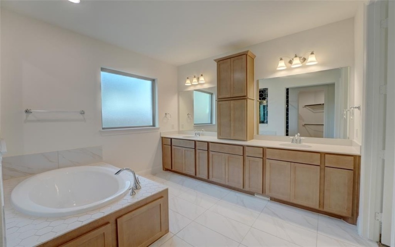 409 Horizon Way, Northlake, TX 76247, 5 Habitaciones Habitaciones , ,5 BañosBaños,Residential,En Venta,409 Horizon Way,20883469